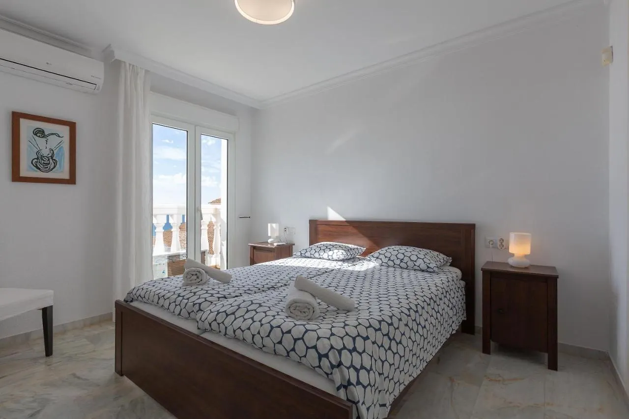펜션 Lovely Townhouse 푸엔히롤라 스페인